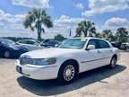 2000 Lincoln Town Car for sale