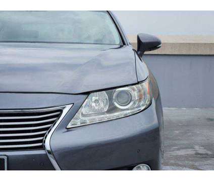 2014 Lexus ES 350 4dr Sdn is a Grey 2014 Lexus es 350 Sedan in Dallas TX