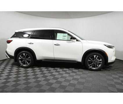 2024 Infiniti QX60 LUXE AWD is a White 2024 Infiniti QX60 Luxe SUV in Warwick RI