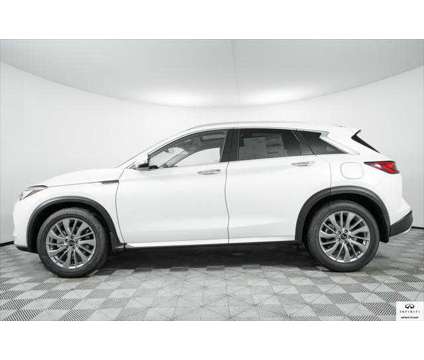 2024 Infiniti QX50 LUXE is a White 2024 Infiniti QX50 Luxe Station Wagon in Stuart FL