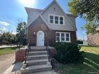 1709 Oak St Unit 2 Wyandotte, MI