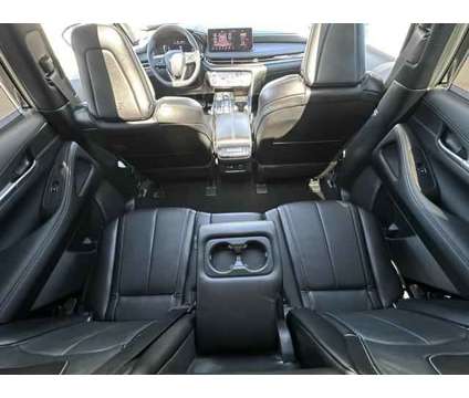 2024 Infiniti QX60 LUXE is a Black 2024 Infiniti QX60 Luxe SUV in Torrance CA