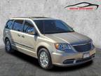 2015 Chrysler Town And Country Limited Platinum