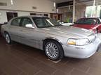 2005 Lincoln Town Car Signature