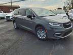 2024 Chrysler Pacifica Gray, 12 miles