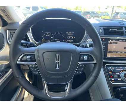 2019 Lincoln Continental Standard is a White 2019 Lincoln Continental Sedan in Leesburg FL