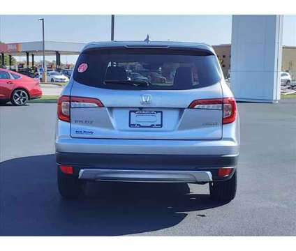 2019 Honda Pilot EX-L is a Silver 2019 Honda Pilot EX Car for Sale in Decatur IL