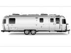 2025 Airstream Classic 30RB Twin