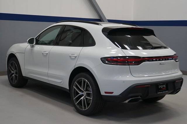 2025 Porsche Macan