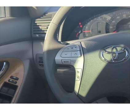 2007 Toyota Camry XLE V6 is a Blue 2007 Toyota Camry XLE Sedan in Palatine IL