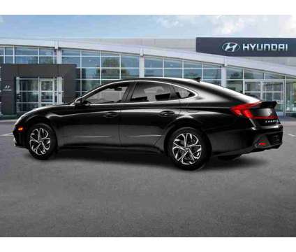 2022 Hyundai Sonata SEL is a Black 2022 Hyundai Sonata Sedan in Ann Arbor MI