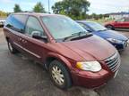 2006 Chrysler town & country Red, 146K miles