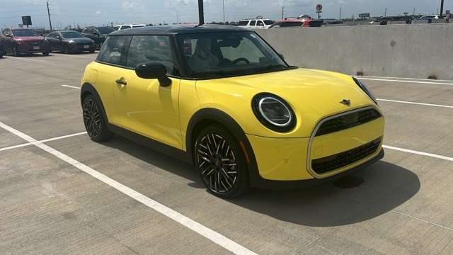 2025 MINI Cooper S Signature Plus