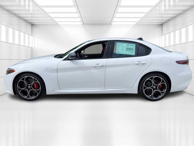 2024 Alfa Romeo Giulia Veloce