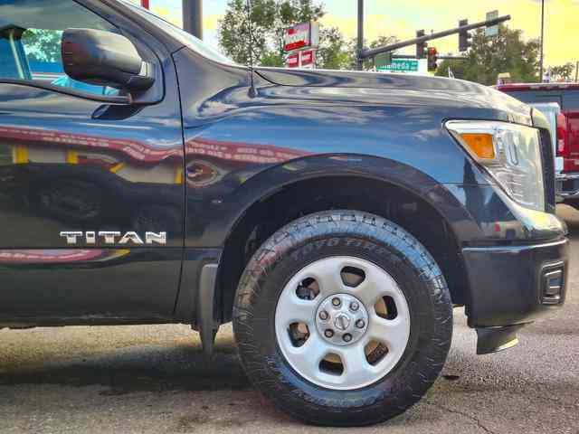 2017 Nissan Titan Crew Cab for sale