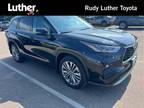 2021 Toyota Highlander Black, 48K miles