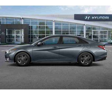 2022 Hyundai Elantra SEL is a 2022 Hyundai Elantra Sedan in West Islip NY