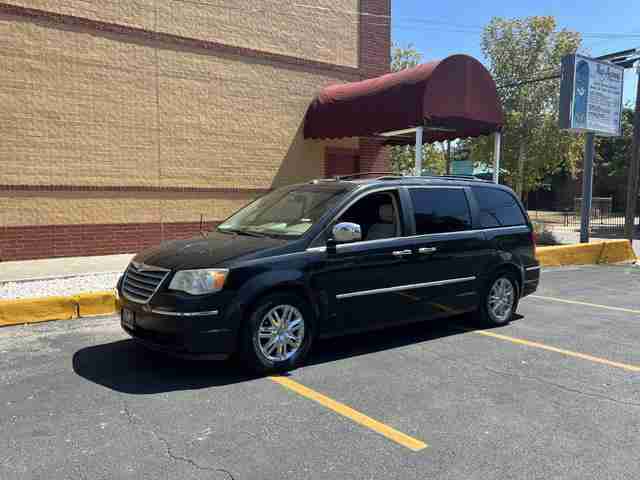 2010 Chrysler Town & Country for sale