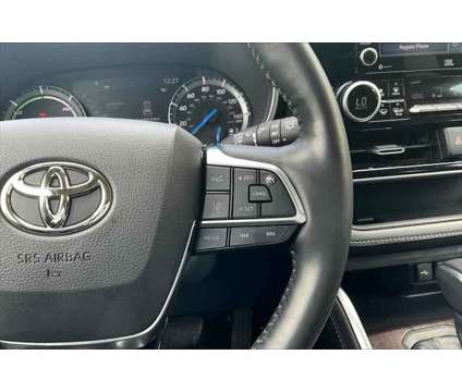 2021 Toyota Highlander Hybrid Limited is a White 2021 Toyota Highlander Hybrid in Norwood MA