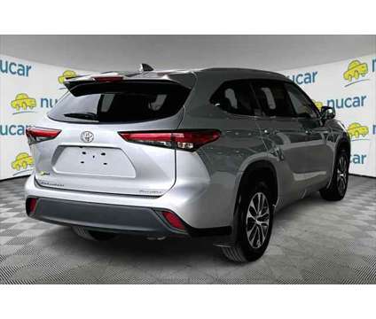 2023 Toyota Highlander XLE is a Silver 2023 Toyota Highlander XLE Car for Sale in Norwood MA