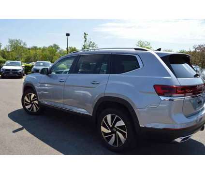 2024 Volkswagen Atlas 2.0T SEL is a Silver 2024 Volkswagen Atlas 2.0T SEL SUV in Highland Park IL