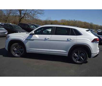 2024 Volkswagen Atlas Cross Sport 2.0T SEL R-Line is a White 2024 Volkswagen Atlas SUV in Highland Park IL