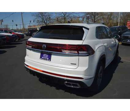 2024 Volkswagen Atlas Cross Sport 2.0T SEL R-Line is a White 2024 Volkswagen Atlas SUV in Highland Park IL