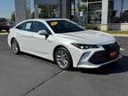 2019 Toyota Avalon Hybrid XLE