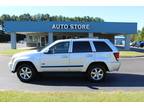 2008 Jeep grand cherokee Silver, 179K miles