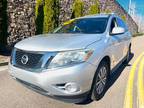 2014 Nissan-WOW! 4X4! LOW K! 2 OWNER! MINT! Pathfinder Hybrid SL -