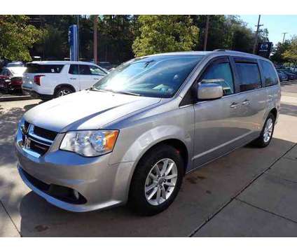 2019 Dodge Grand Caravan SXT is a Silver 2019 Dodge grand caravan SXT Van in Coraopolis PA