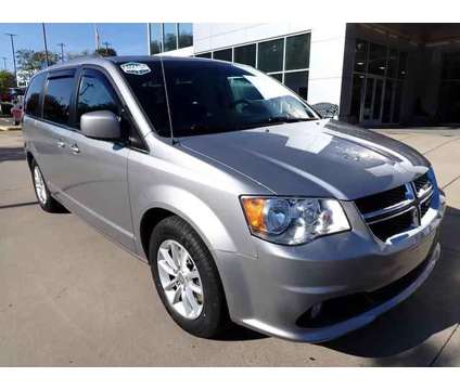 2019 Dodge Grand Caravan SXT is a Silver 2019 Dodge grand caravan SXT Van in Coraopolis PA