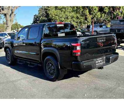 2023 Nissan Frontier Crew Cab PRO-X 4x2 is a Black 2023 Nissan frontier Truck in Thousand Oaks CA