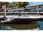 22 foot Bayliner DX2200