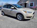 2018 Ford Focus SE Hatchback 4D Hatchback