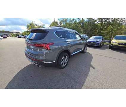 2022 Hyundai Santa Fe SEL is a Grey 2022 Hyundai Santa Fe SUV in Pittsburgh PA