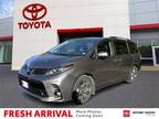 2019 Toyota Sienna SE 8 Passenger