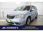 2016 Chrysler town & country Blue, 80K miles