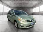 2009 Toyota Sienna Green, 203K miles