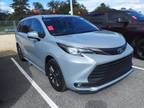 2024 Toyota Sienna Woodland Edition