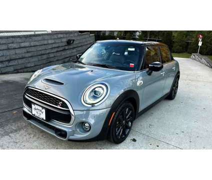 2021 MINI Hardtop Cooper S is a Grey 2021 Mini Hardtop Cooper Hatchback in Huntington Station NY