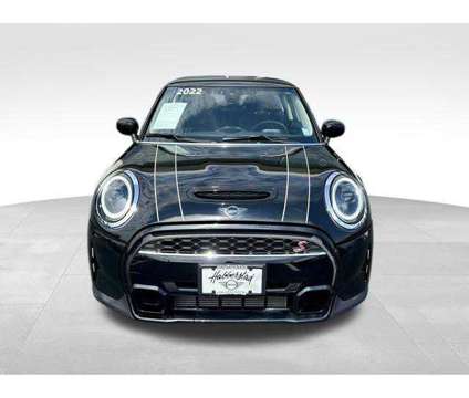 2022 MINI Hardtop Cooper S is a Black 2022 Mini Hardtop Cooper Hatchback in Huntington Station NY