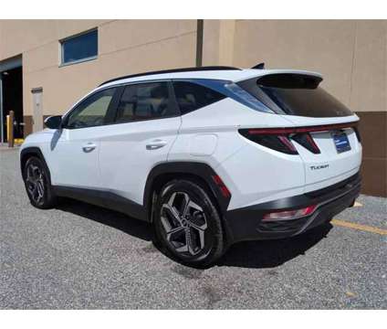 2022 Hyundai Tucson SEL is a White 2022 Hyundai Tucson SUV in Ocala FL