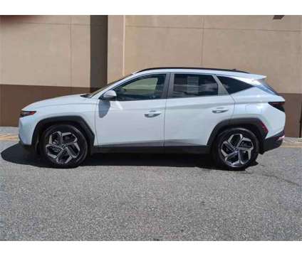 2022 Hyundai Tucson SEL is a White 2022 Hyundai Tucson SUV in Ocala FL