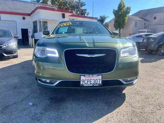 2018 Chrysler 300 for sale