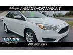 2017 Ford Focus SE Sedan SEDAN 4-DR