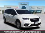 2025 Chrysler Pacifica White, 12 miles