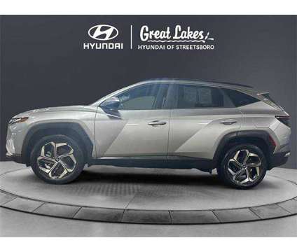 2022 Hyundai Tucson SEL is a Silver 2022 Hyundai Tucson SUV in Streetsboro OH