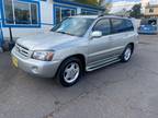 Used 2005 Toyota Highlander for sale.