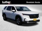 2025 Honda Pilot Silver|White